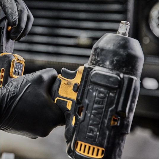 Gumowa osłona na klucz DCF899 DCF900 DeWALT -zdjęcie numer 6