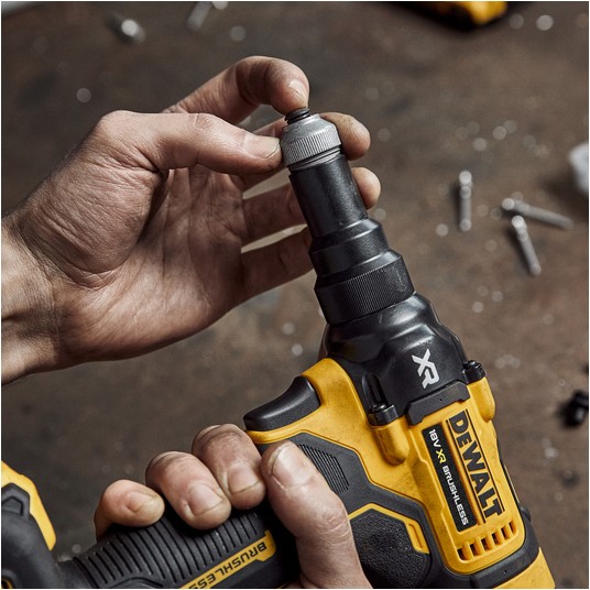 Nitownica 18V 10KN 1x1,7Ah GFN PS DeWalt TSTAK -zdjęcie numer 8