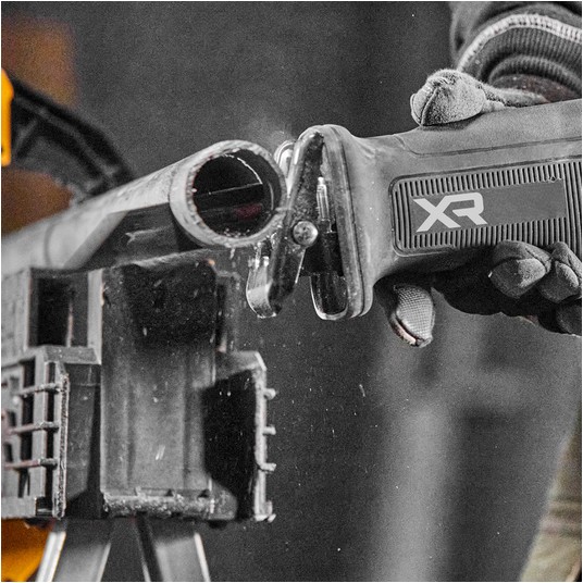 Pilarka szablasta 18V XR FLEXVOLT 2X5Ah PS DEWALT -zdjęcie numer 8