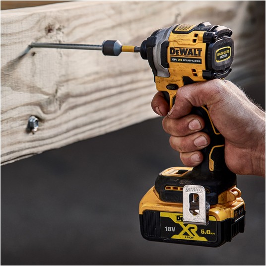 Wkrętarka DCD805 zakrętar DCF850 2x1,7Ah DeWALT -zdjęcie numer 12