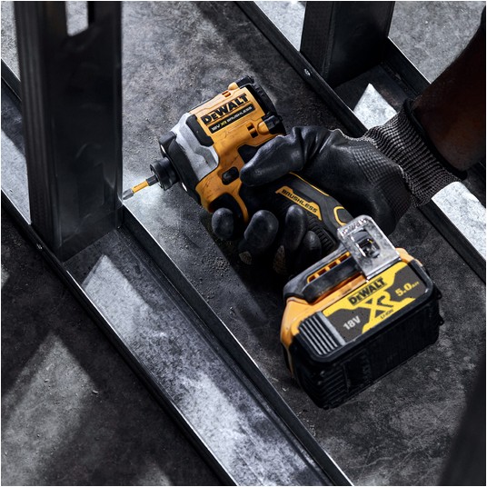 Wkrętarka DCD805 zakrętar DCF850 2x1,7Ah DeWALT -zdjęcie numer 11