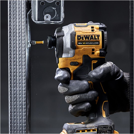 Zakrętarka udarowa 18V 2x4Ah 206Nm DeWALT -zdjęcie numer 9